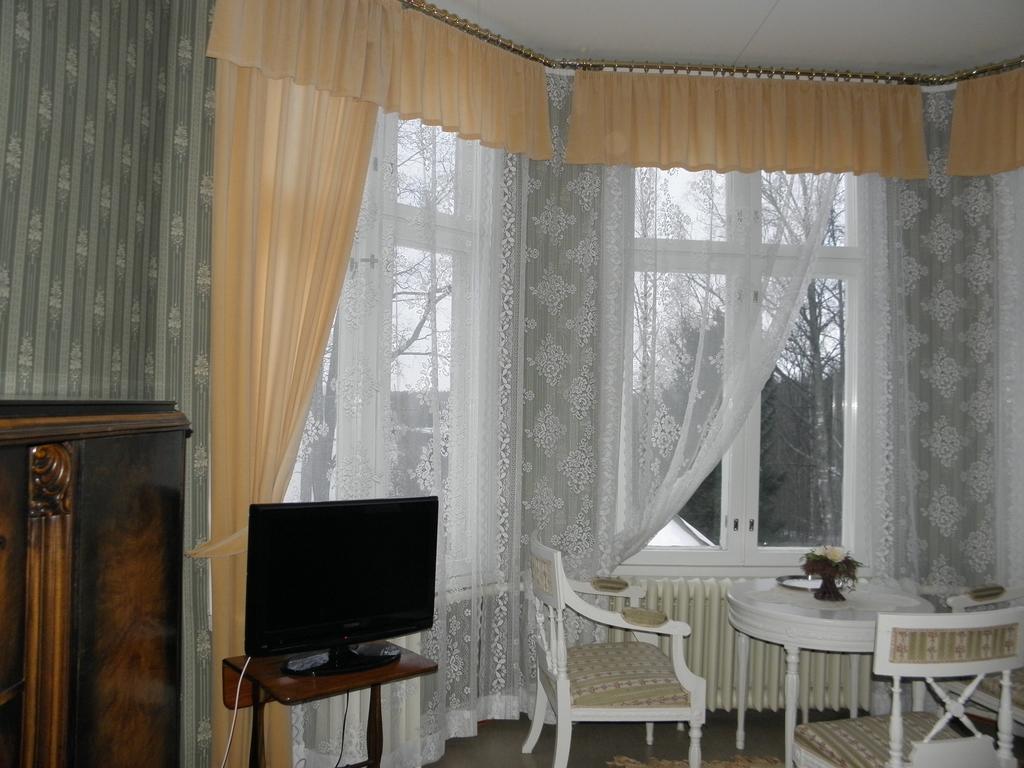Neitsytniemen Kartano Bed and Breakfast Imatra Esterno foto