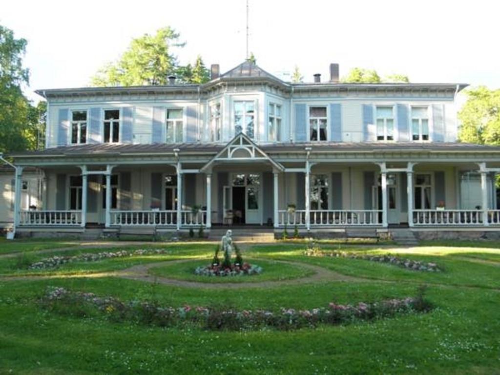 Neitsytniemen Kartano Bed and Breakfast Imatra Esterno foto